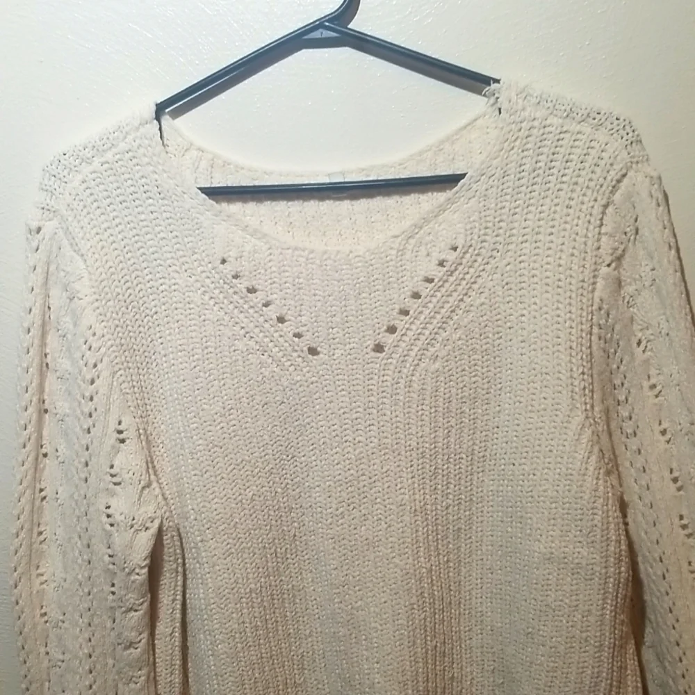 Maurice's ivory/white pullover knitted sweater size Large. - Picture 2 of 7